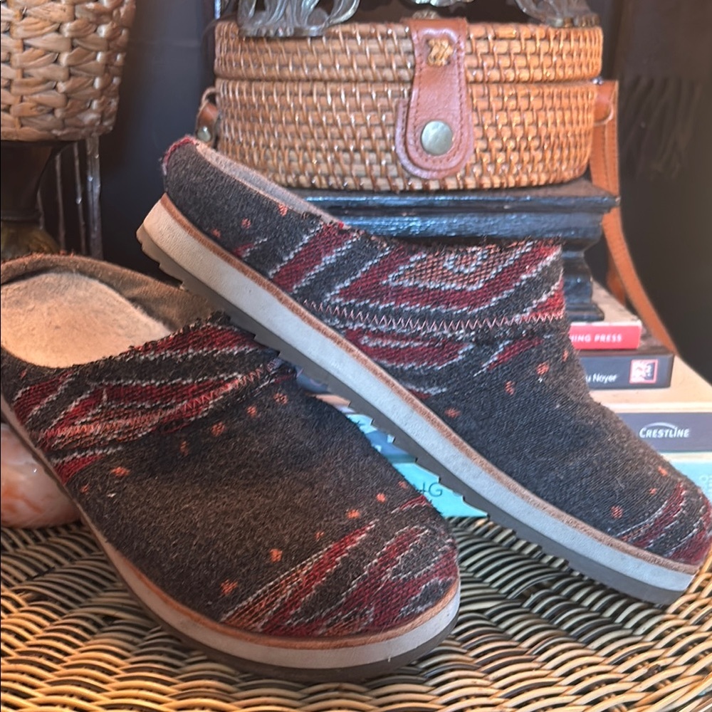 Merrell  Patterned Slip-On Shoes